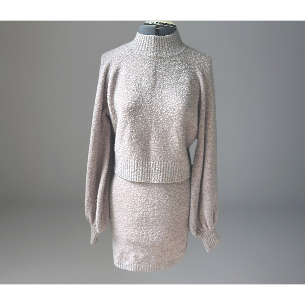 VICI Mauve Boucle Knit 2 Piece Set Crop Mock Neck Sweater & Mini Skirt Small